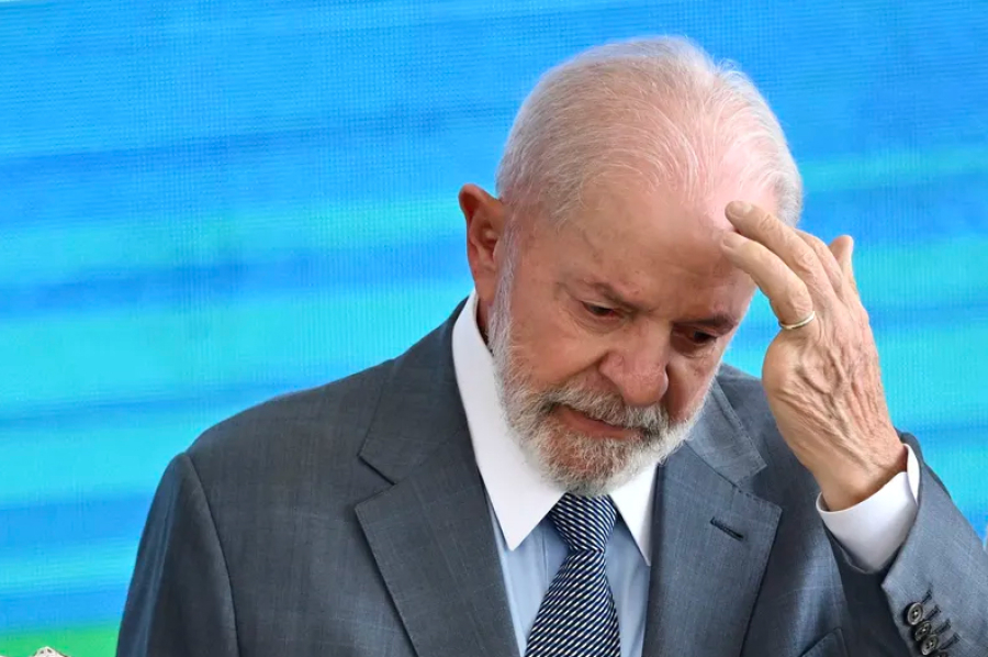 Políticas Fiscais: Lula na Sinuca de Bico em 2025
