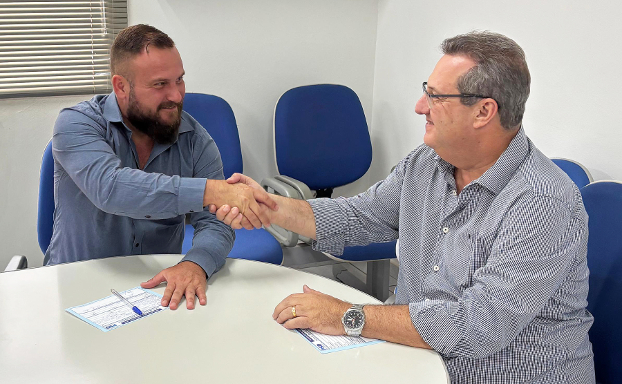 Carlos Minson se filia ao PSD em Leme e coloca seu nome à disposição para futuras disputas municipais